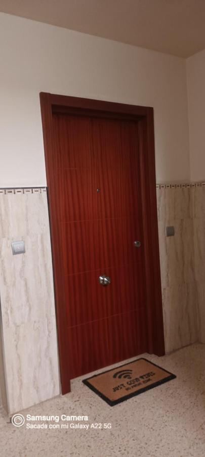 Piso Playa La Caleta Apartment Кадис Екстериор снимка